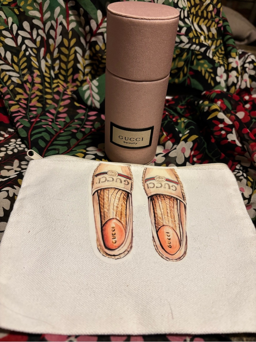 NWT Gucci Makeup Brush 4 Piece Set and canvas makeup zippered bag - Picture 7 of 10